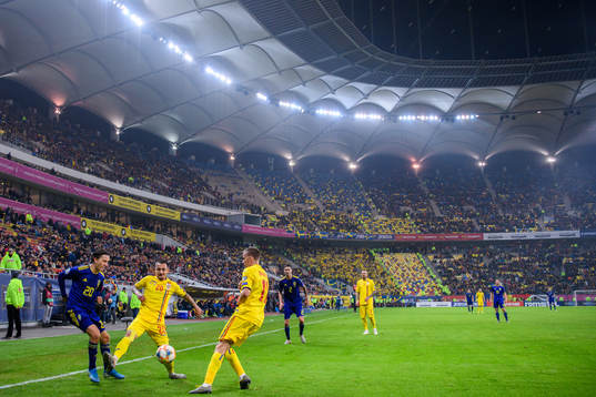 Kristoffer Olsson of Sweden against Alexandru Ionut Mitrita