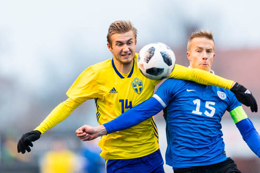 Bläddra bland fler bilder av Fotboll, P19, EM-kval, Sverige - Estland