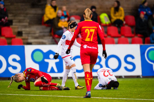 Kamilla Aabel of Røa and Kennya Kinda Esther Cordner of