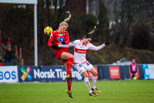 Kamilla Aabel of Røa and Ingrid Ryland of Sandviken