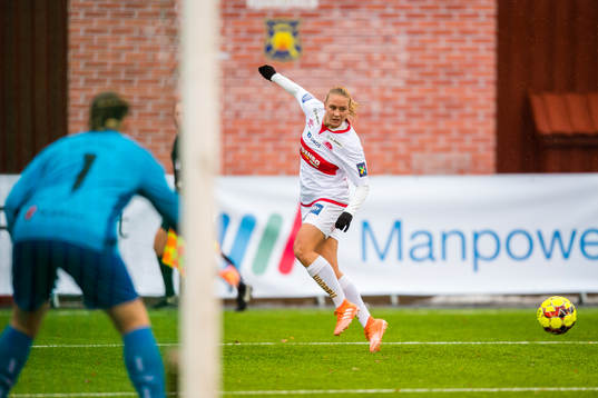 Lisa Fjeldstad Naalsund of Sandviken