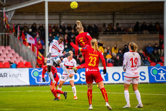 Kennya Kinda Esther Cordner of Sandviken