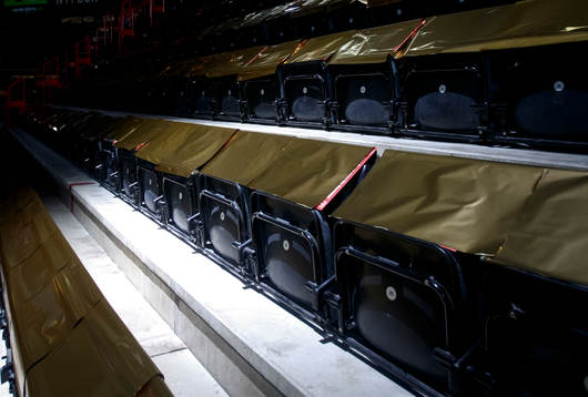 Guld-stolar i Behrn Arena
