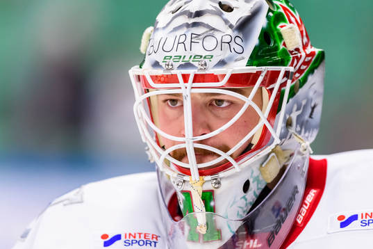 Frölundas målvakt Niklas Rubin innan ishockeymatchen i
