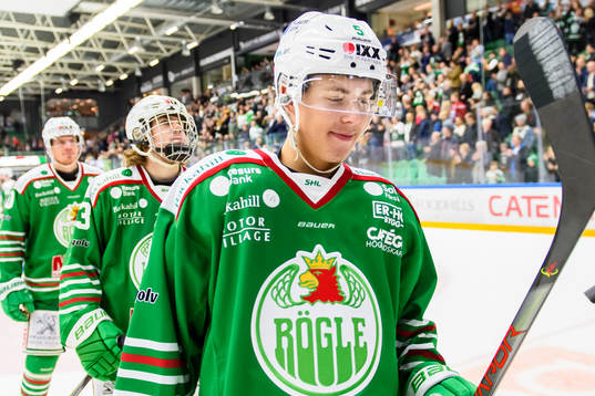 Rögles Samuel Johannesson  jublar