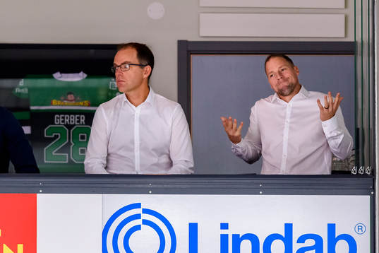 Rögle klubbdirektör Daniel Koch och sportchef Chris Abbott