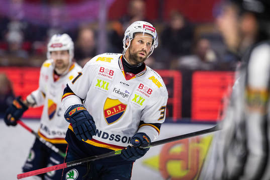 Djurgårdens Dick Axelsson  deppar