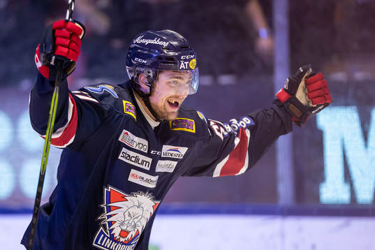 Linköpings Jarno Kärki jublar