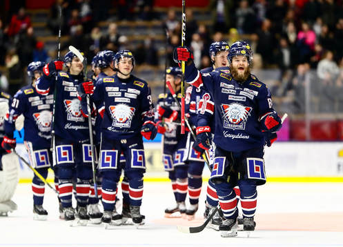 Linköpings spelare jublar