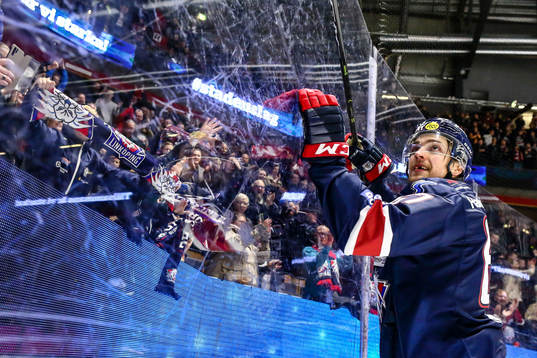 Linköpings Jarno Kärki jublar