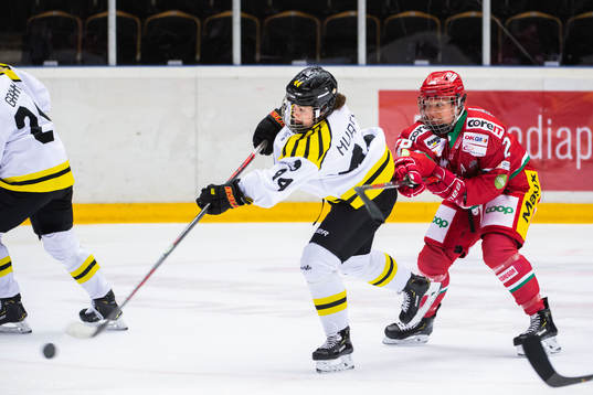 Brynäs Emma Murén och Modos Marion Allemoz