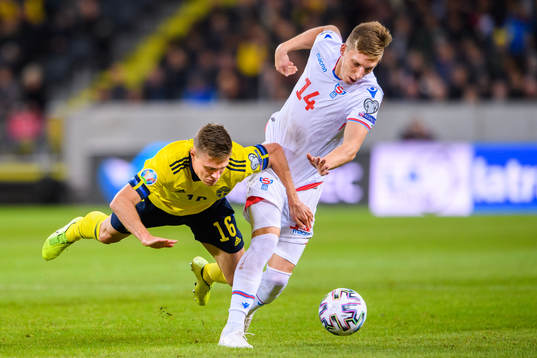 Mattias Svanberg of Sweden and Joan Edmundsson of Faroe