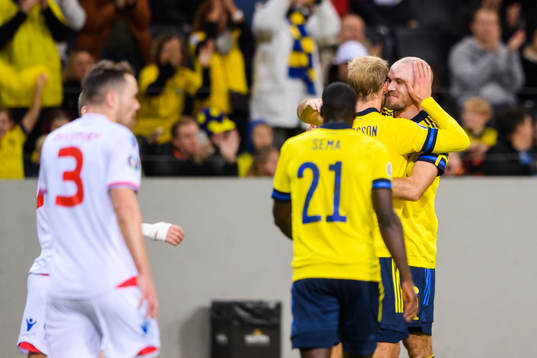 Sebastian Andersson celebrate with Marcus Danielson of