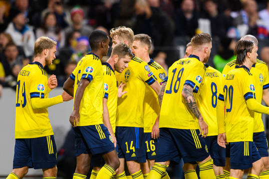 Sebastian Andersson of Sweden celebrate with team mates