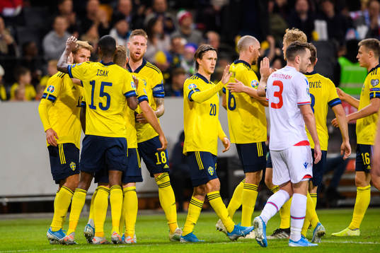 Sebastian Andersson of Sweden celebrate with team mates