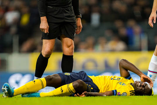 Ken Sema of Sweden in pain