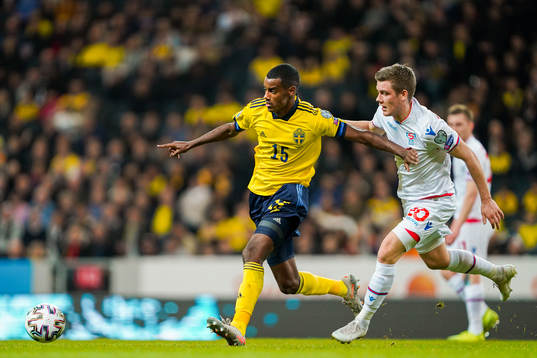 Alexander Isak of Sweden and Joannes Bjartalid of Faroe
