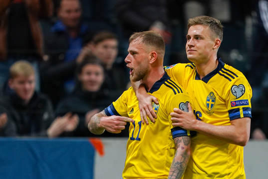 John Guidetti of Sweden celebrate with Mattias Svanberg