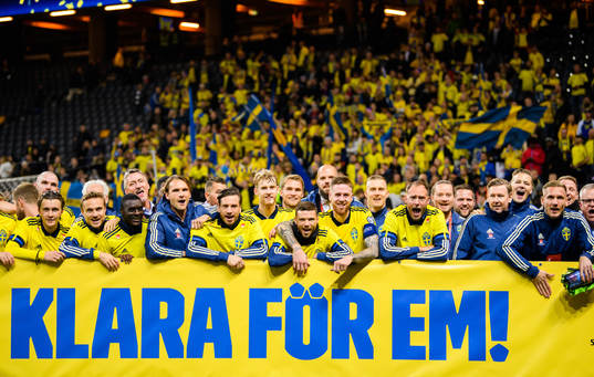 Players of Sweden celebrate
