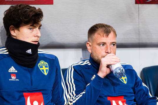 Victor Nilsson Lindelöf and John Guidetti of Sweden