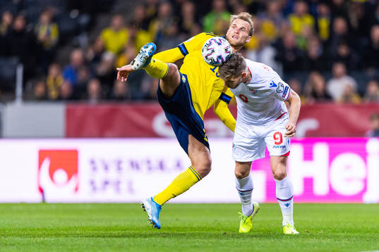 Sebastian Andersson of Sweden and Gilli Rólantsson of