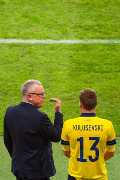 Janne Andersson, head coach and Dejan Kulusevski of Sweden