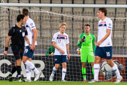 Goalkeeper Ørjan Nyland of Norway looks dejected
