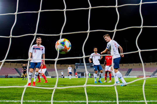 Alexander Sørloth of Norway scores the 1-2 goal