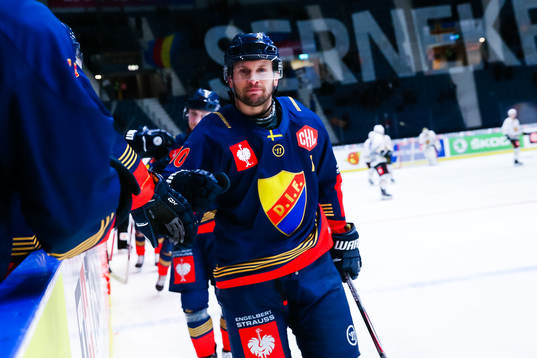 Niclas Bergfors of Djurgården celebrates the 3-1 goal