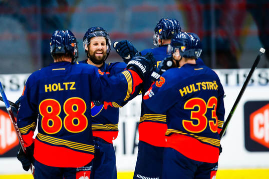 Dick Axelsson , Patrik Berglund, Alexander Holtz and Linus