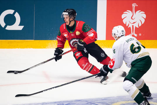 Max Friberg of Frölunda and Johan Ryno of Färjestad
