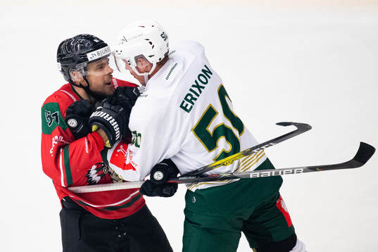 Mats Rosseli Olsen of Frölunda and Sebastian Erixon of