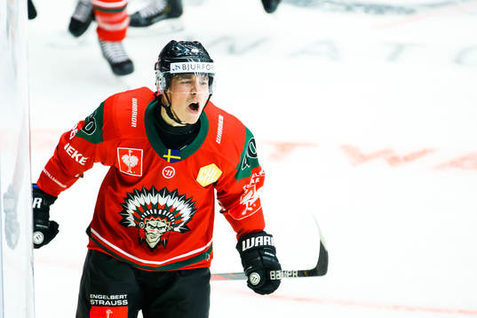 Joel Mustonen of Frölunda celebrates the 4-1 goal