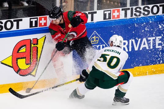Johan Sundström of Frölunda and Sebastian Erixon of