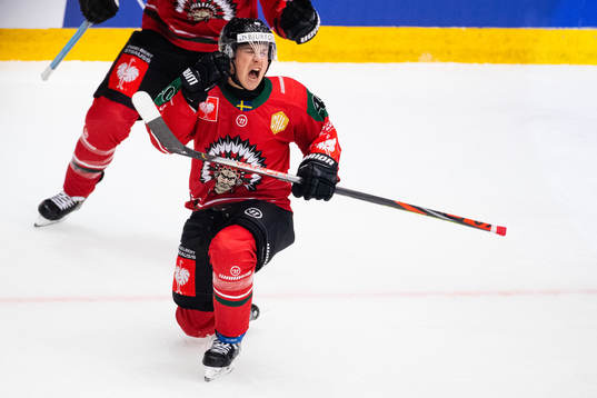 Joel Mustonen of Frölunda celebrates scoring 4-1