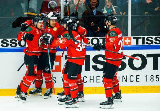 Nicklas Lasu of Frölunda celebrates the 6-2 goal with