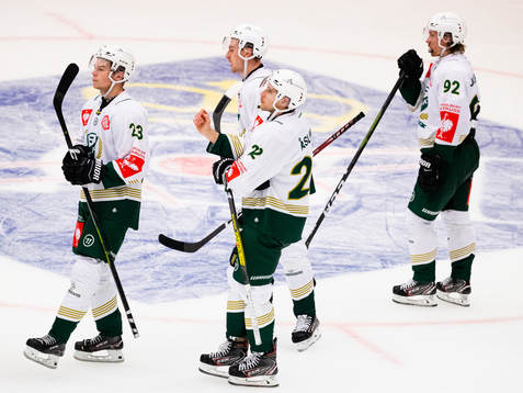 Players of Färjestad look dejected