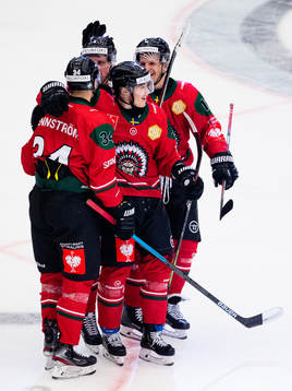 Theodor Lennström of Frölunda celebrates scoring 8-2 with