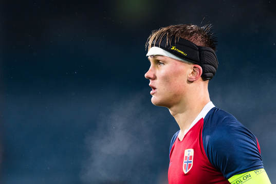 Leo Østigård of Norway looks dejected