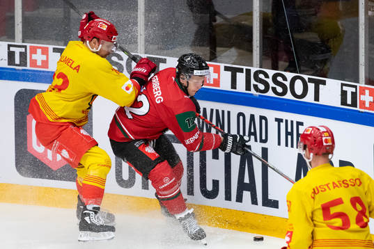 Anssi Salmela of Biel-Bienne and Max Friberg of Frölunda