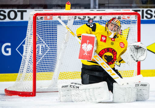 Goalkeeper Pascal Caminada of SC Bern
