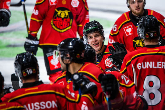 Arttu Ilomäki of Luleå celebrate the 3-2 goal