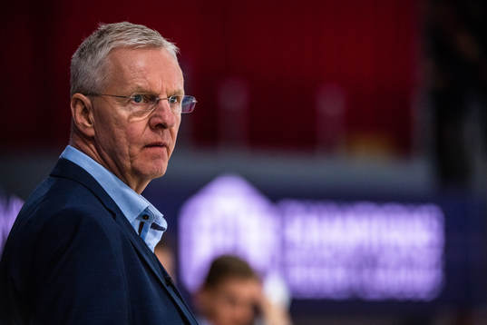 Kari Jalonen, head coach of SC Bern