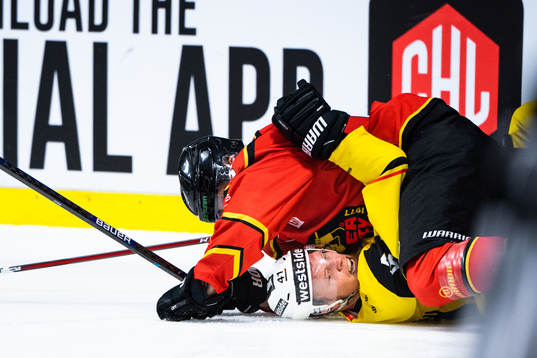 Joonas Jalvanti of Luleå and Gregory Sciaroni of SC Bern