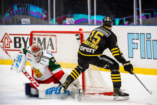 s Elias Lindström