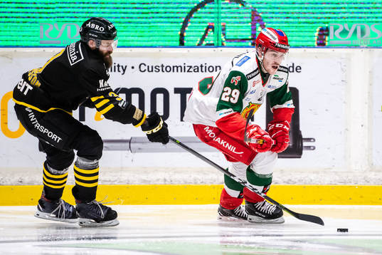 s Johan Larsson och Moras Johan Persson