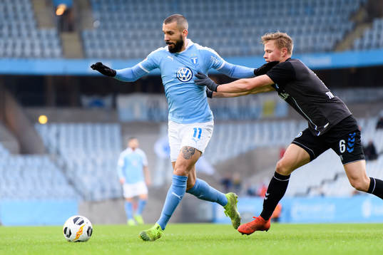 Malmö FFs Guillermo Molins och Odenses Jeppe Theis Tverskov