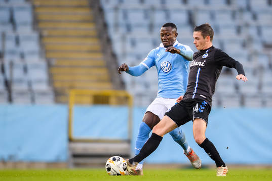 Malmö FFs Bonke Innocent och Odenses Jens Jakob Dyhr