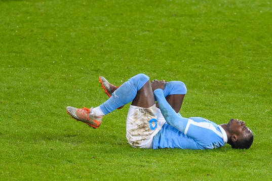Malmö FFs Bonke Innocent har ont