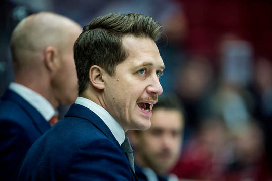 Växjös tränare Sam Hallam